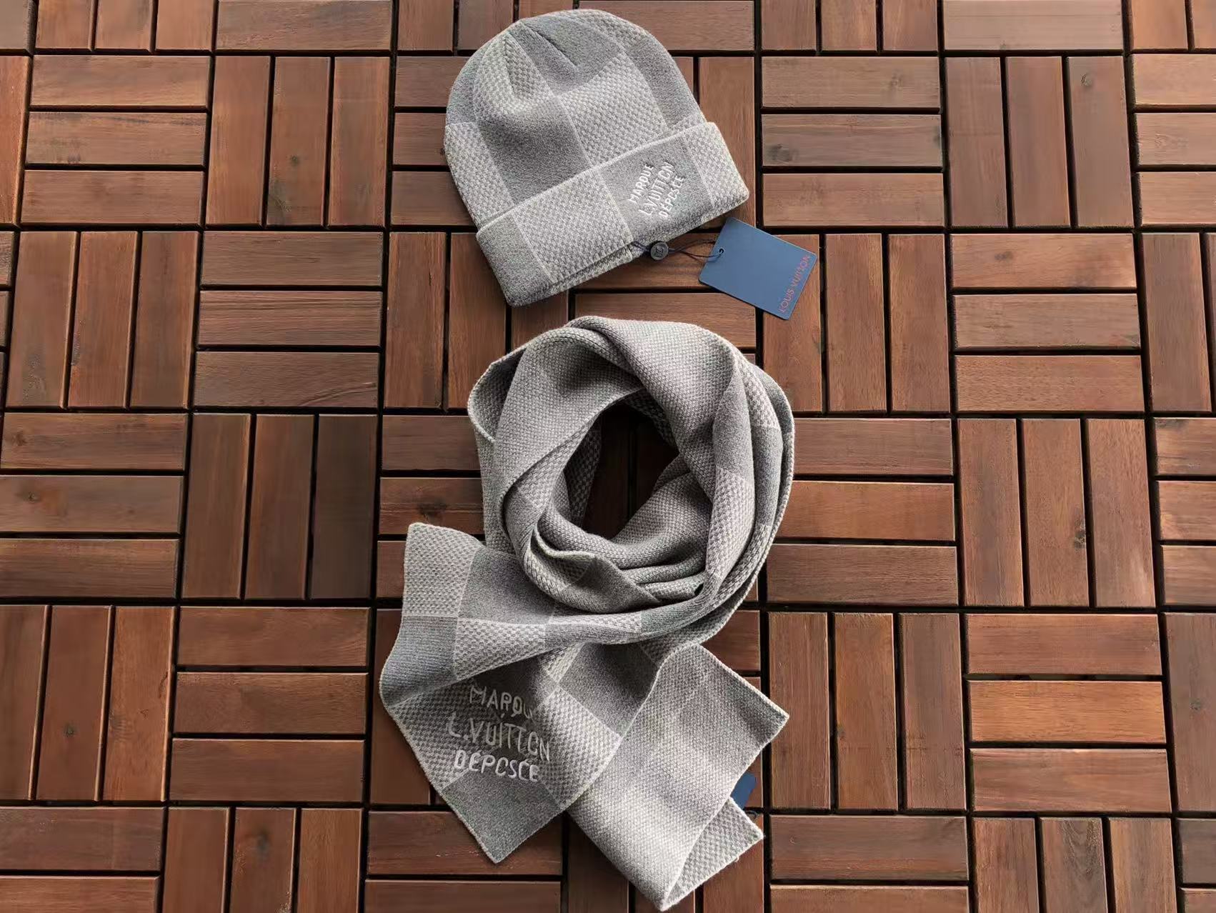Louis Vuitton Damier Heritage New Seasons Hat & Scarf Set