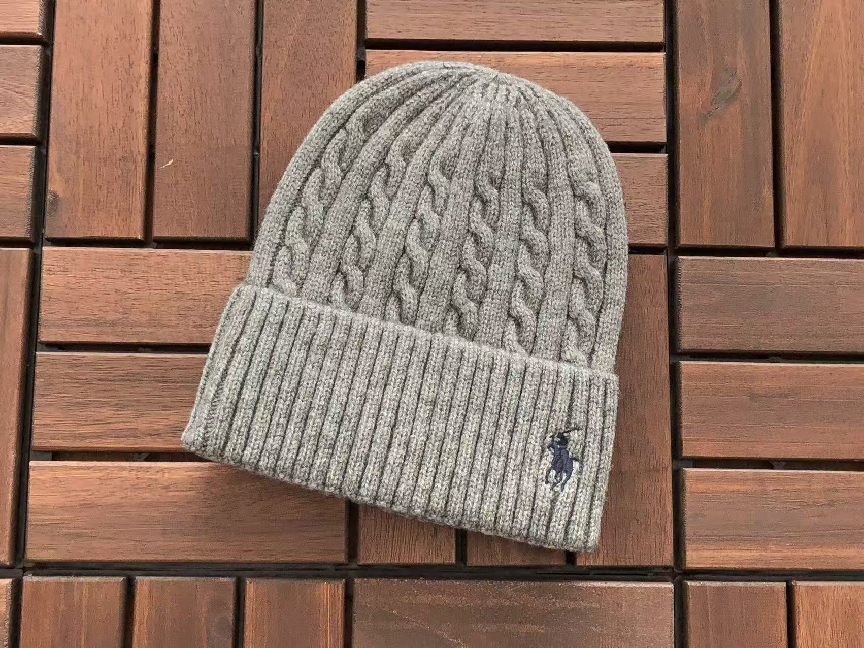 Ralph Lauren Cable-Knit Wool-Cashmere Beanie and Scarf